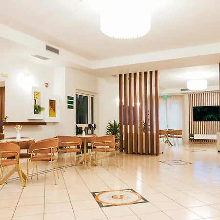 Easy Отель Сан-Джованни-Ротондо