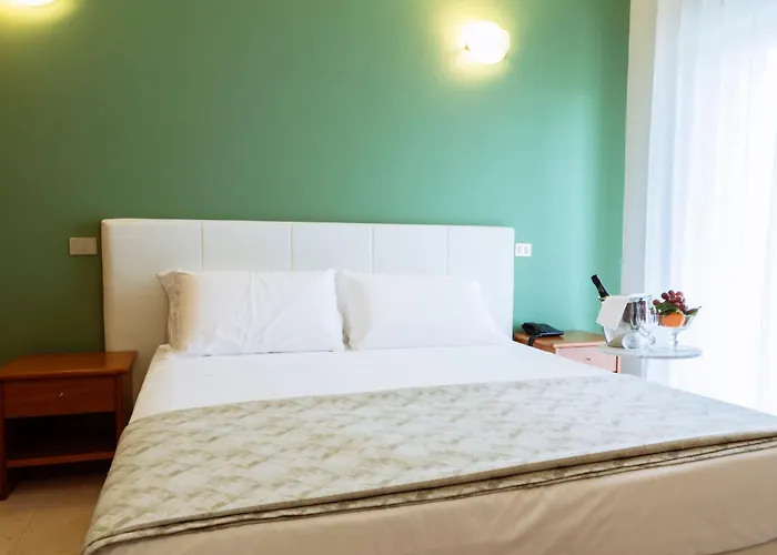 Easy 호텔 산 조반니 로톤도